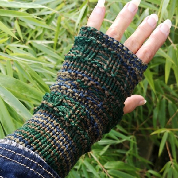 Green Blue Camouflage Handmade in Canada Fingerless Texting Gloves Armwarmer - Picture 6 of 7